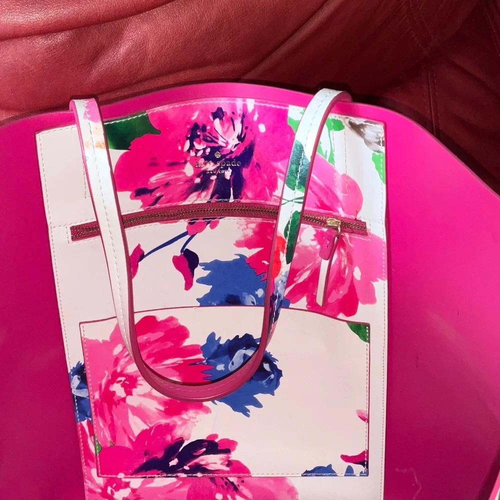 Kate Spade  White Floral Tote with Pink and Blue Flowers - Picture 8 of 9